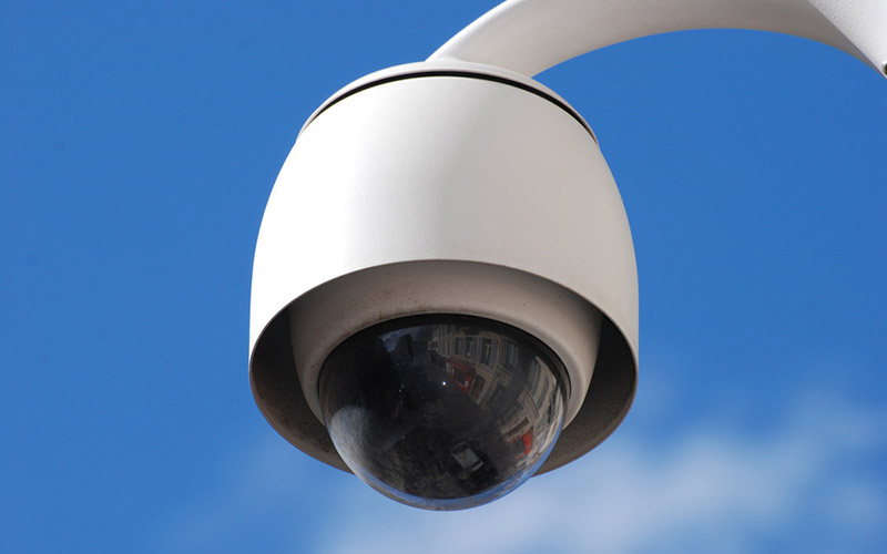 入侵监控摄像头，让监控秒变直播!隐私全泄露!